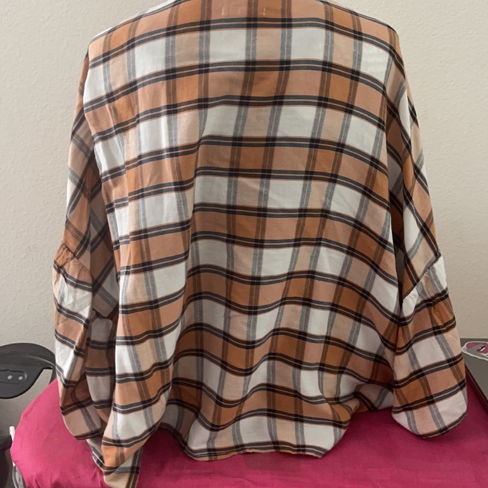 Plaid wrap 😍 - Picture 2 of 4